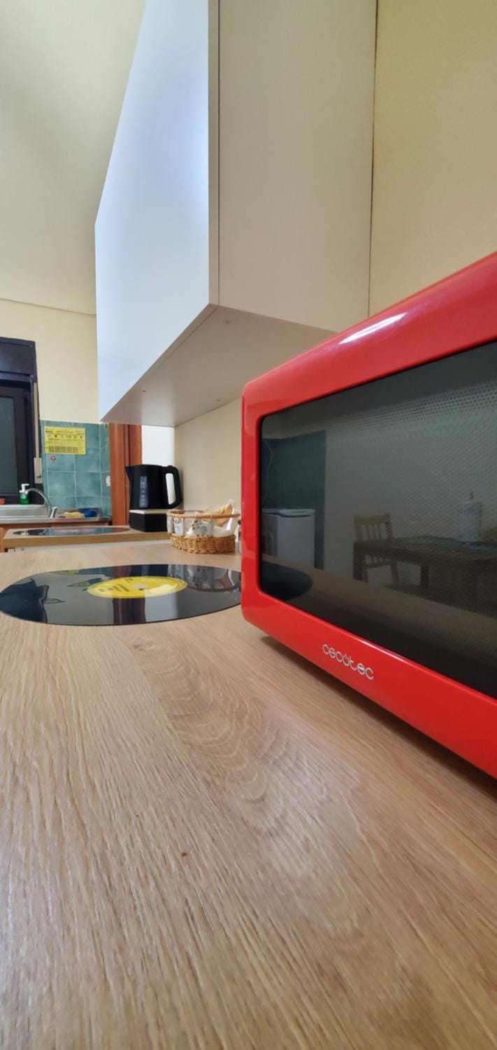 Kitchen or kitchenette, oven