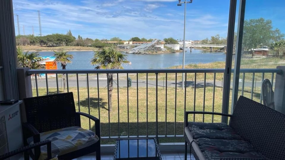 Résidence Amourêva,T2, vue LAGON, proche mer, parking, clim, piscine Apartment in Agde
