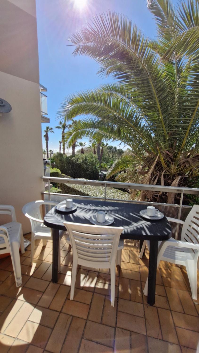 Patio, Day, View (from property/room), Balcony/Terrace, Dining area