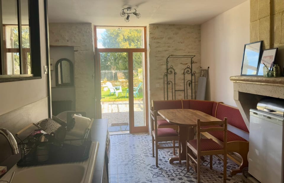 Chambre 3 Le Clos des Quatre Lieues Bed and Breakfast in Nouvelle-Aquitaine