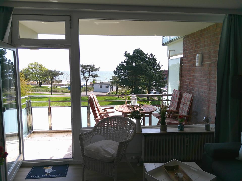 View (from property/room), Balcony/Terrace, Garden view