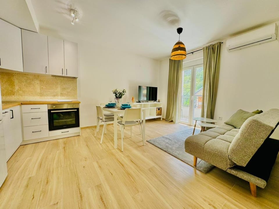 Parking, air conditioner