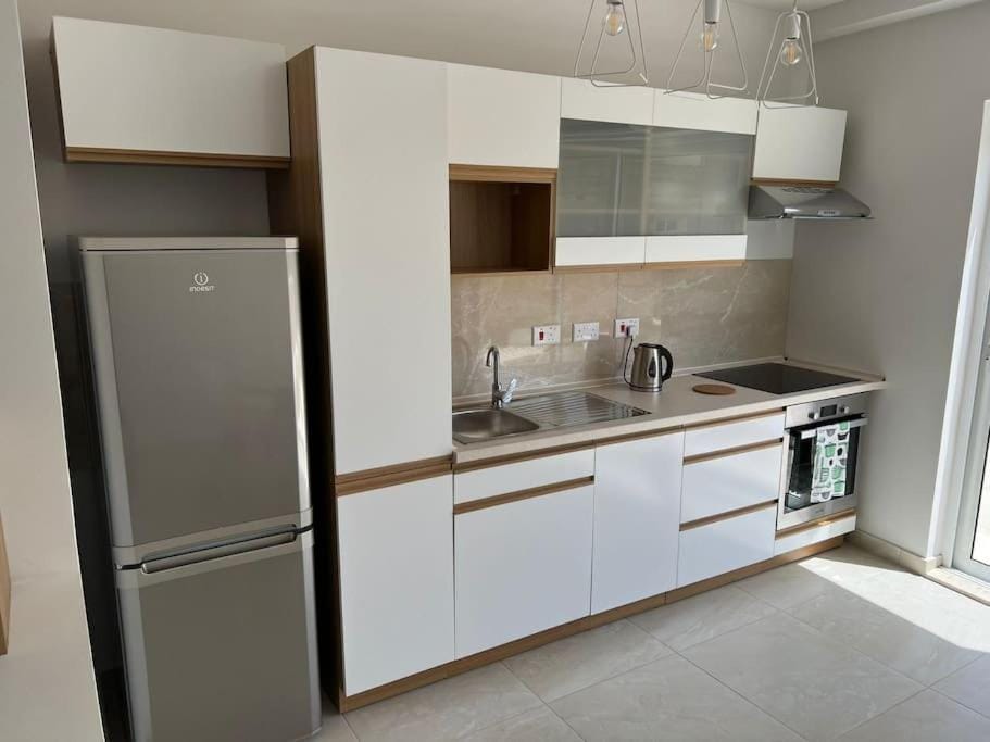 Sweet 1-bedroom penthouse in the heart of it all Apartment in Malta