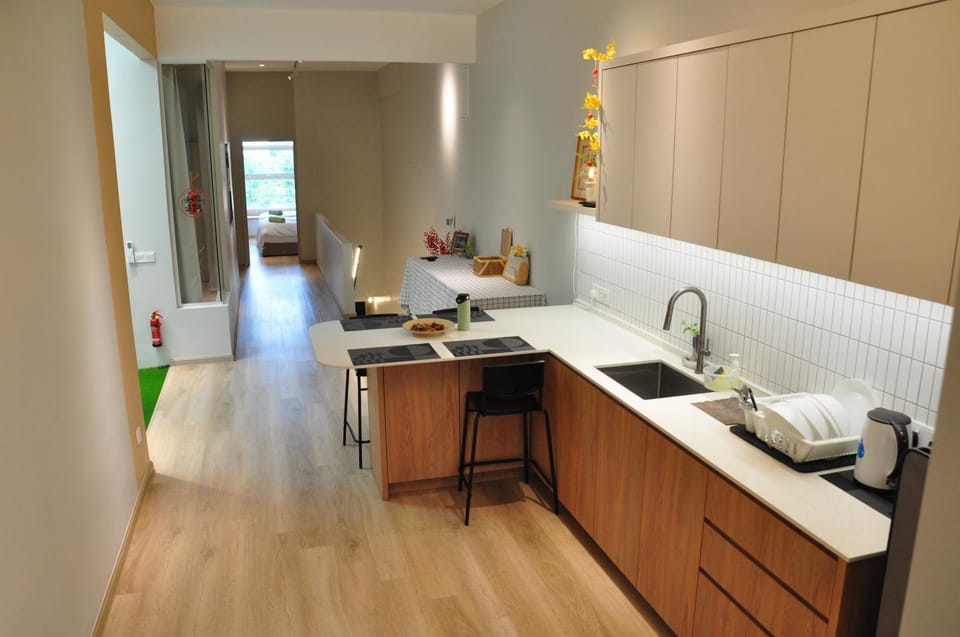 Large Group 11 Pax Adult Stay, 5BR, Alma BM, 1 min Aeon Alma, Family Gathering, Wedding, Work Stay Apartment in Penang
