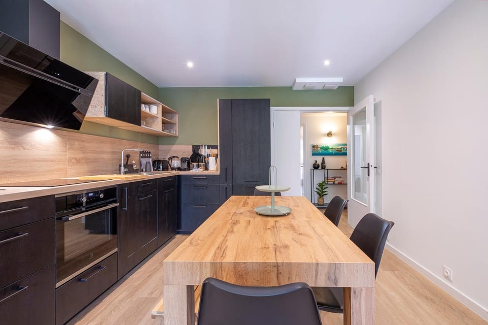 Living room, kitchen
