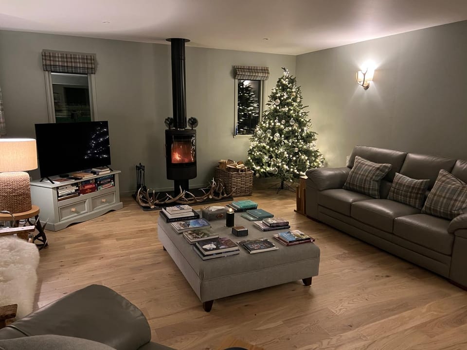 Greenwood - Stunning Scandinavian Style Home in the heart of Ballater Royal Deeside House in Ballater