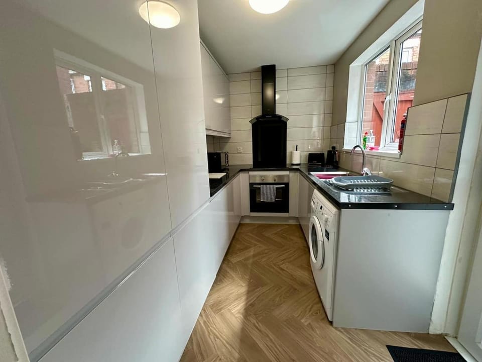 2br Ormeau central House in Belfast