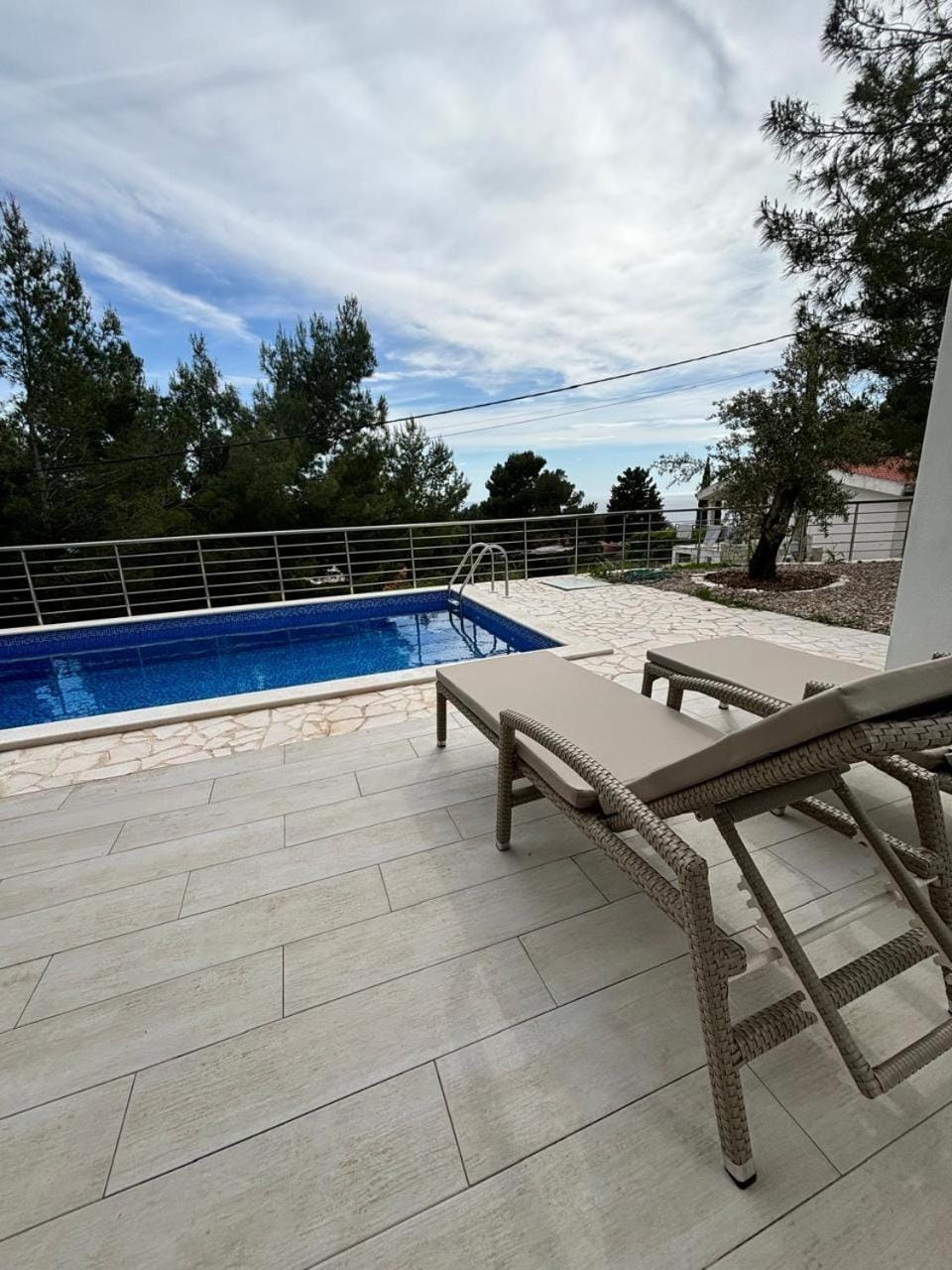 Patio, Garden view, Swimming pool, sunbed