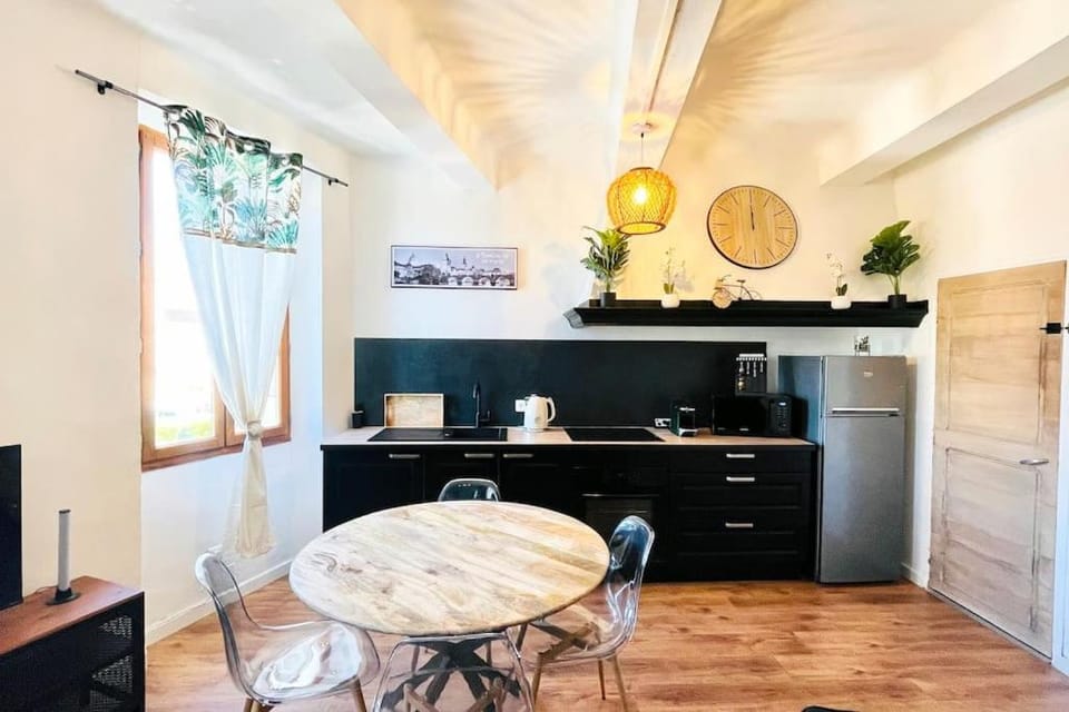 Jungle (Play) Room Apartment in French Riviera