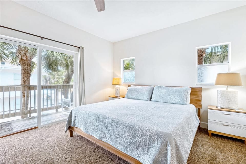 Bed, View (from property/room), Balcony/Terrace, Bedroom