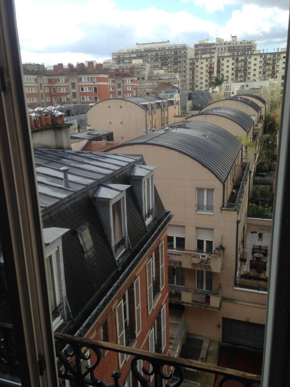 Appartement dans immeuble haussmannien Apartment in Paris