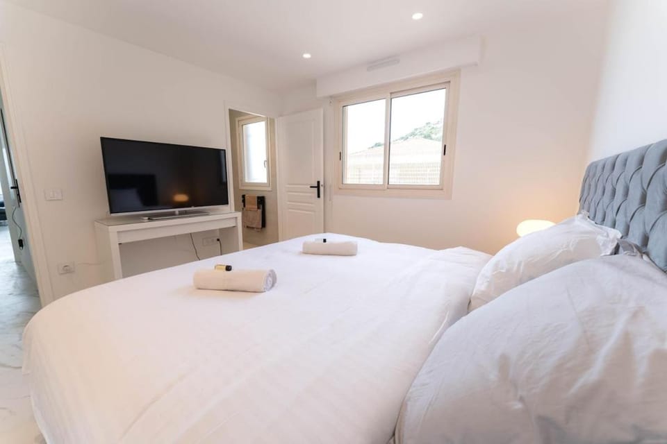 Magnifique appartement vue mer, piscine, garage Apartment in Cap-d'Ail