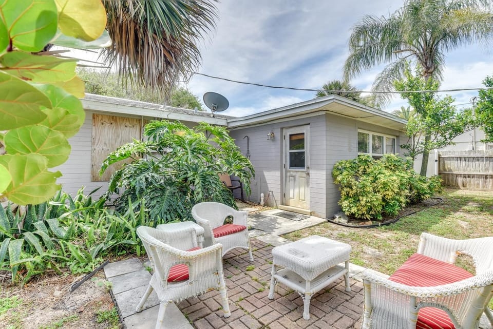 Ormond Beach Bungalow: Close to Ocean & Daytona House in Ormond By The Sea