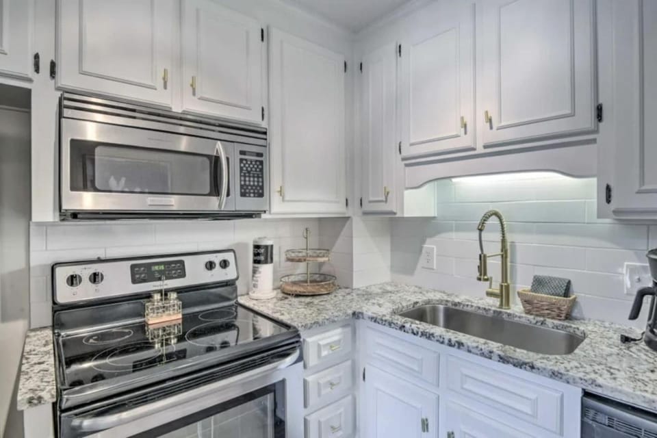 Cozy Beach Condo House in Panama City Beach