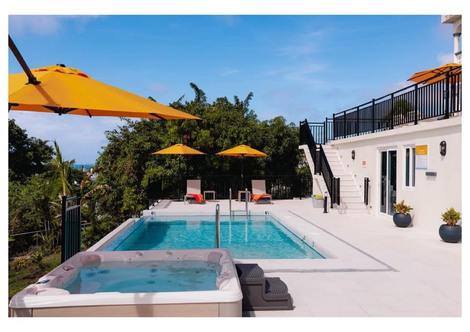 Hot Tub, Balcony/Terrace, Swimming pool
