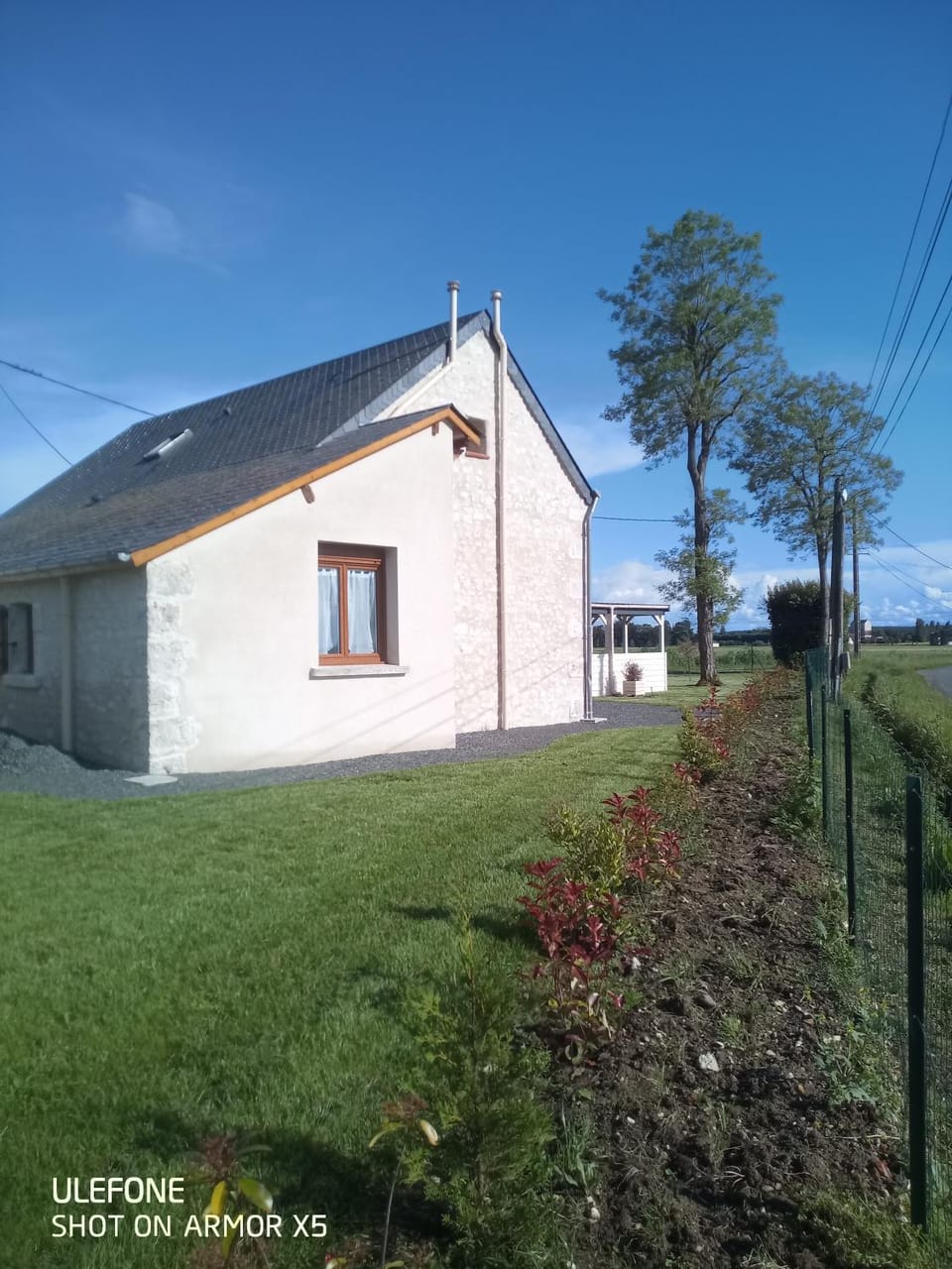 Property building, Natural landscape, Garden view