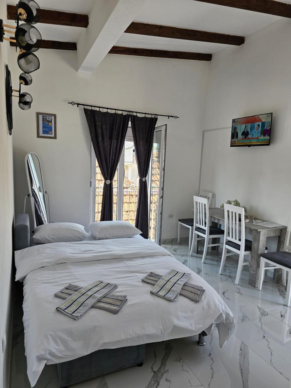 One-bedroom apartment, 5 min from the Airport Tivat Apartment in Kotor Municipality