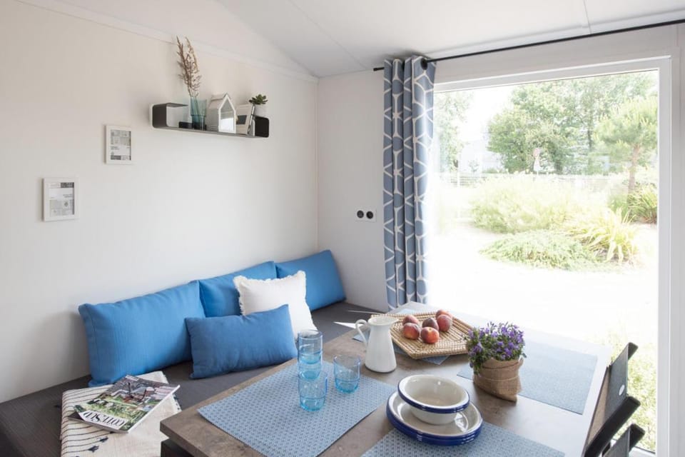 Bungalow Bord de mer Campground/ 
RV Resort in Normandy