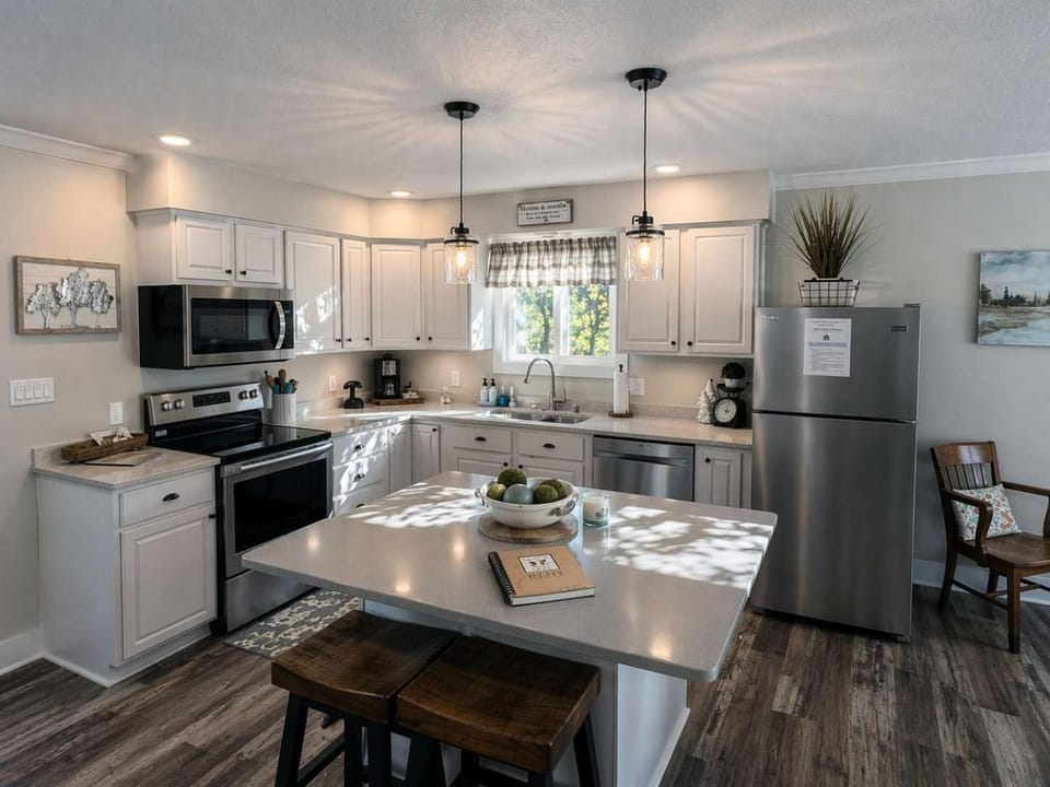 Kitchen or kitchenette, kitchen