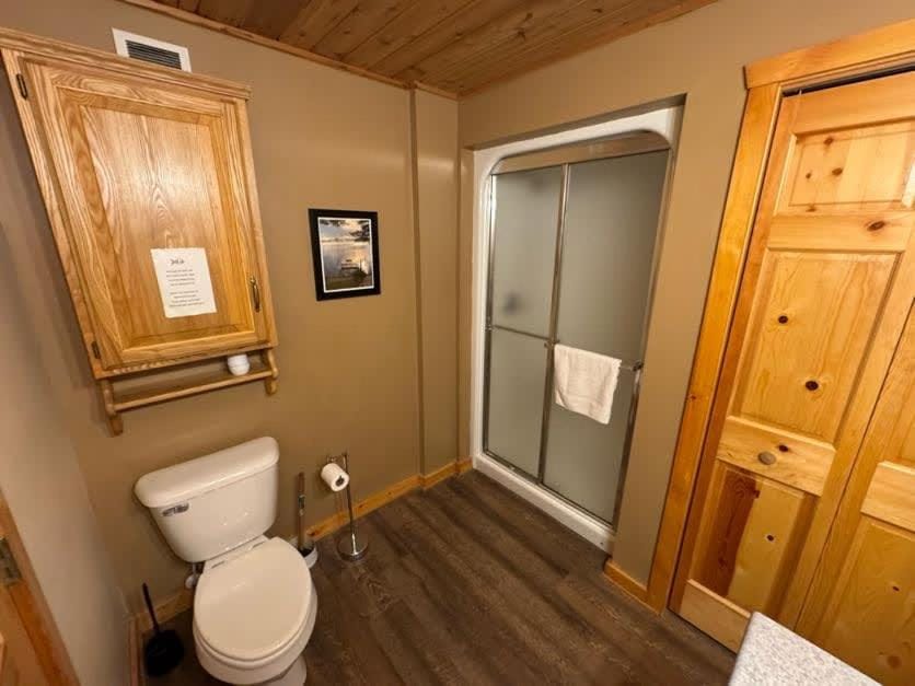 Bathroom, Bath