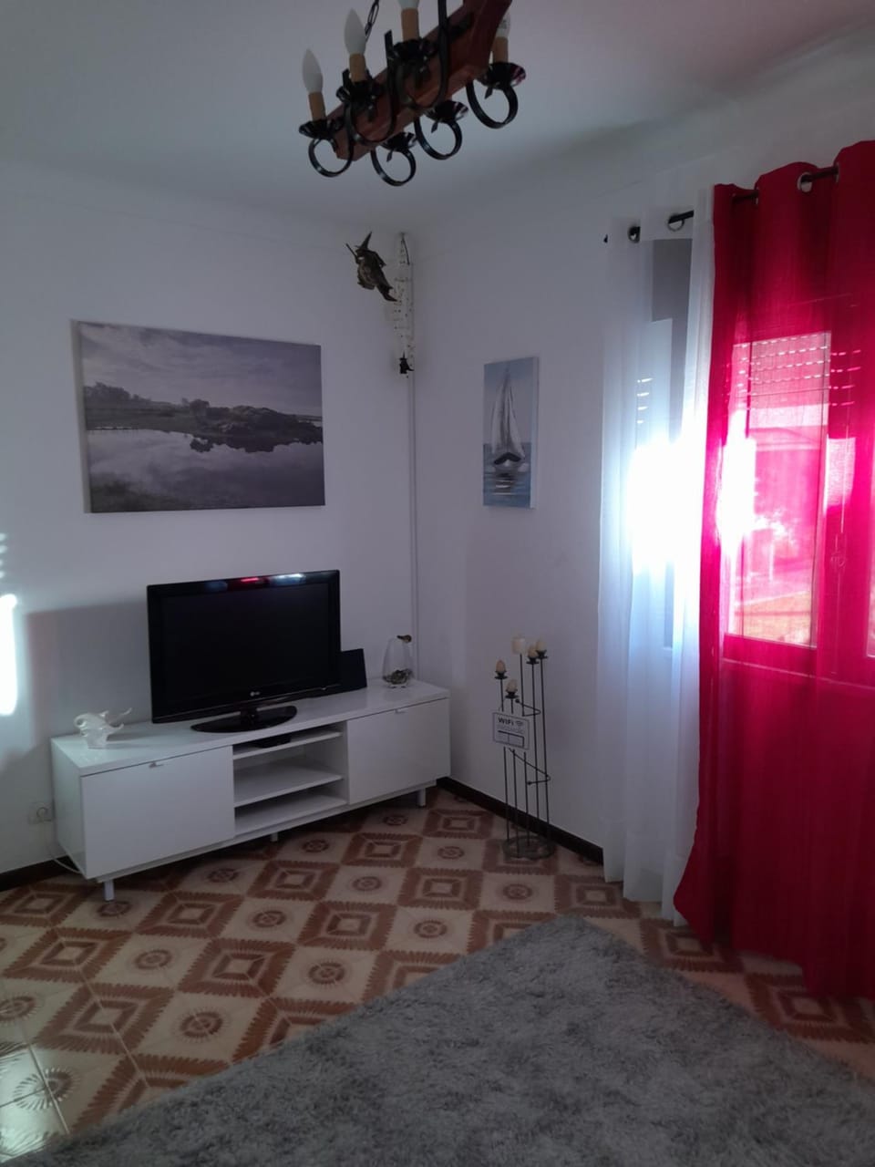 Communal lounge/ TV room
