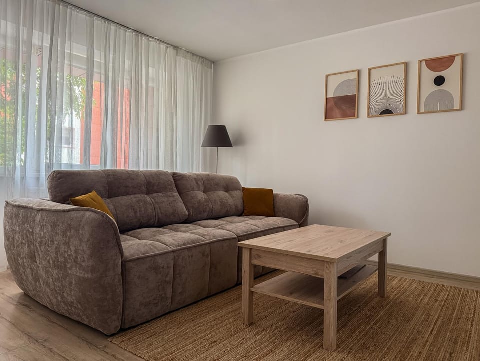 Danės skveras, jaukūs apartamentai centre, free parking Apartment in Klaipėda