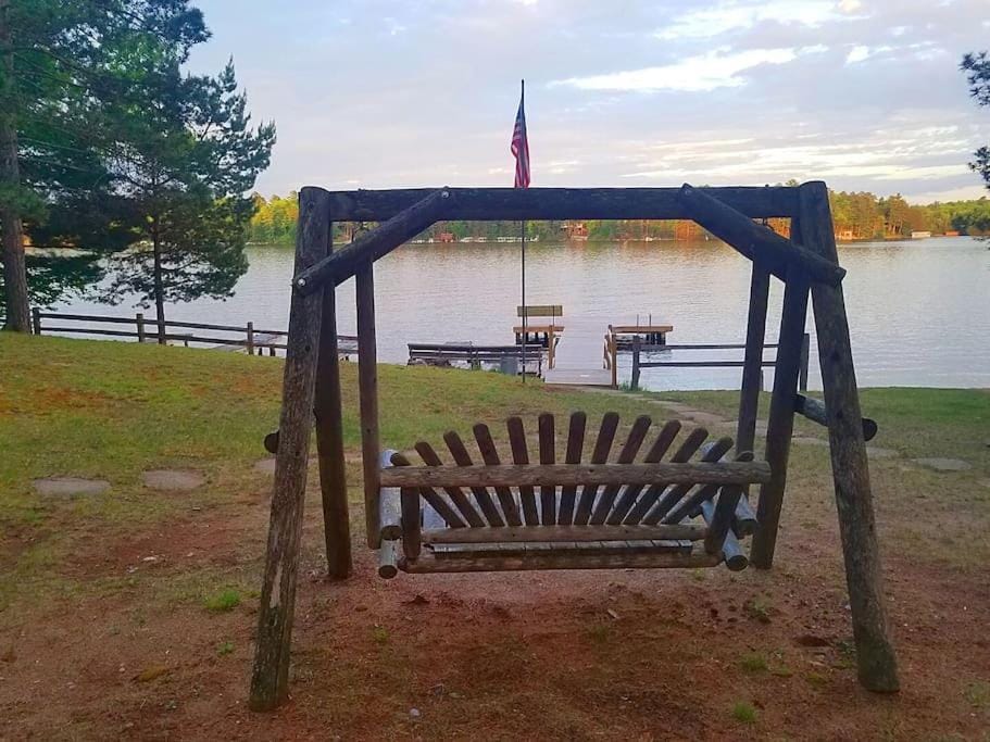 Nearby landmark, Activities