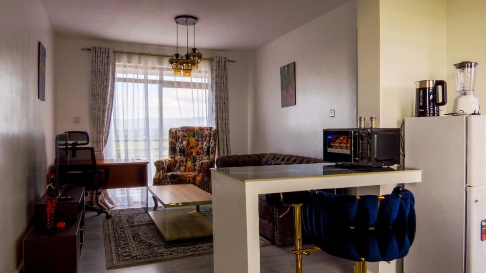 Kitchen or kitchenette, Living room, Seating area