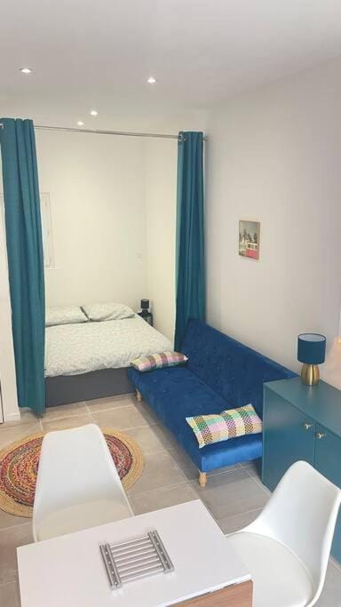 Studio à Sollies Pont Apartment in French Riviera
