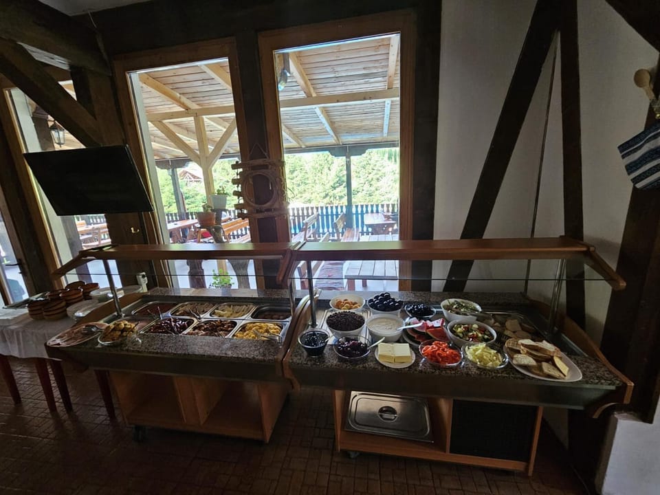 Stanca Soimilor Bed and Breakfast in Brașov County