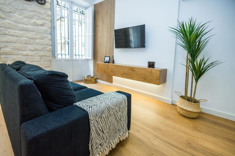 Communal lounge/ TV room, TV and multimedia, Living room