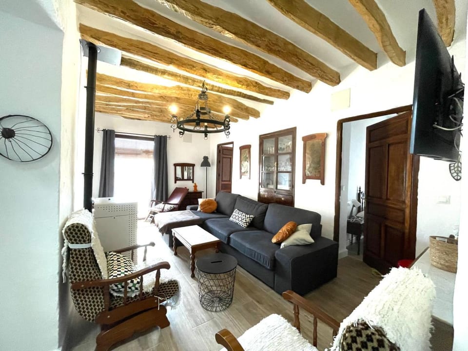 Communal lounge/ TV room, Evening entertainment