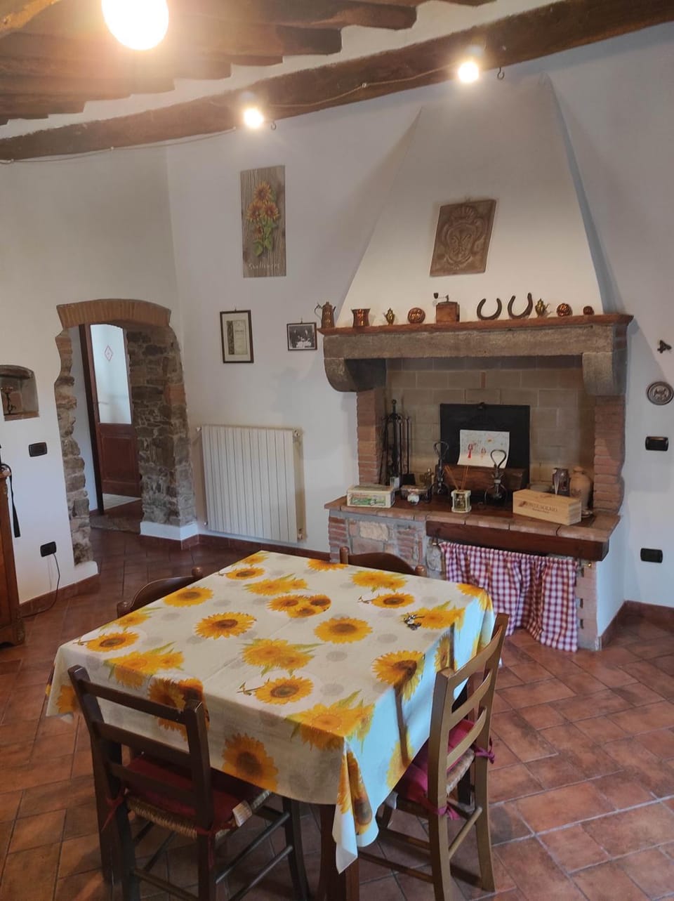 Casa dei nonni 57021 Apartment in Campiglia Marittima