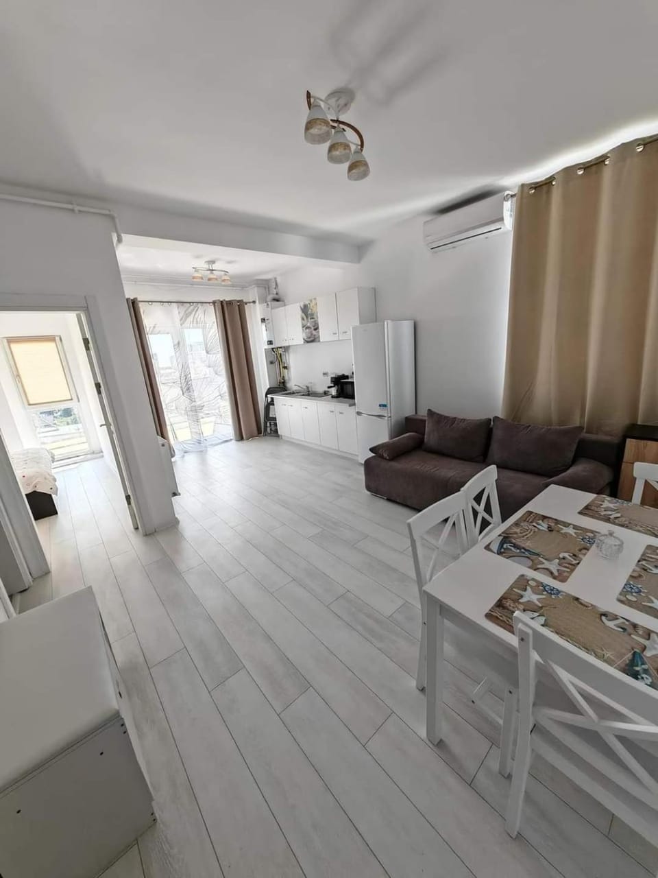 TV and multimedia, Kitchen or kitchenette, stove