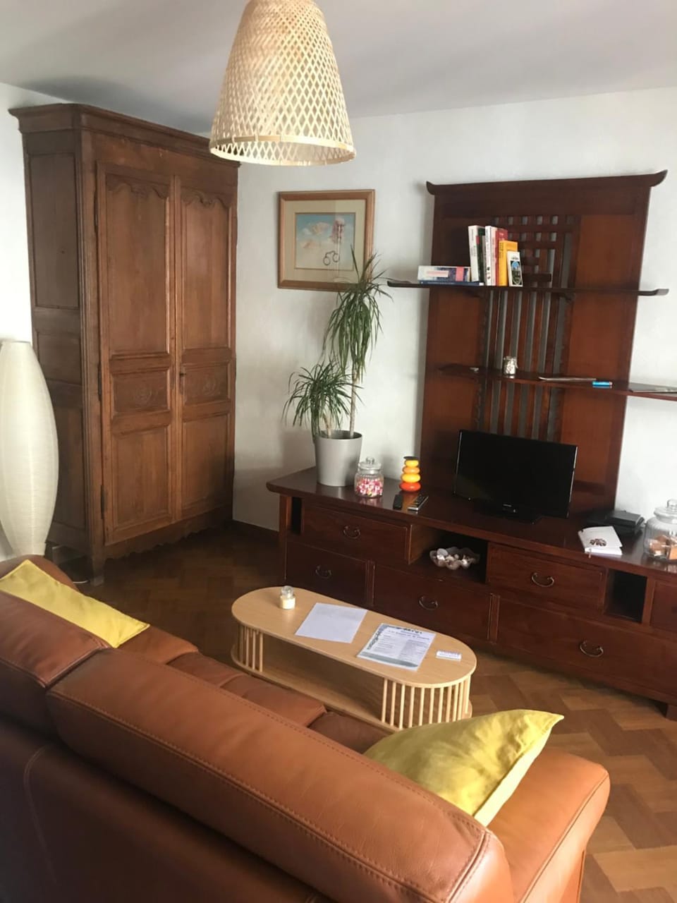 Living room, Seating area, wardrobe