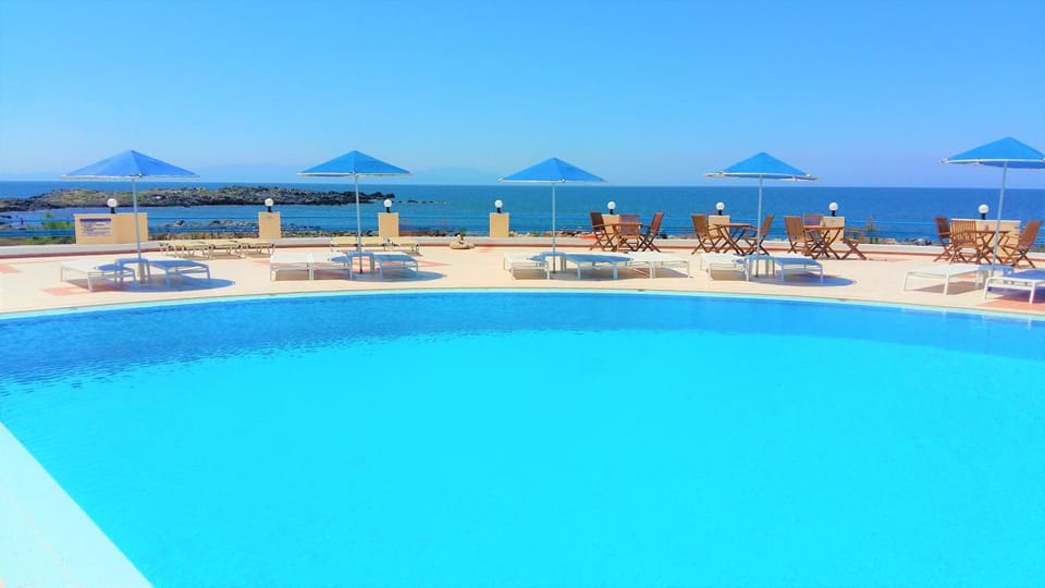 Pool view, Swimming pool, Swimming pool