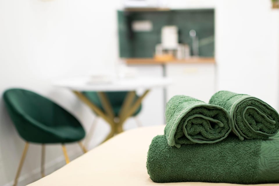 Living room, towels