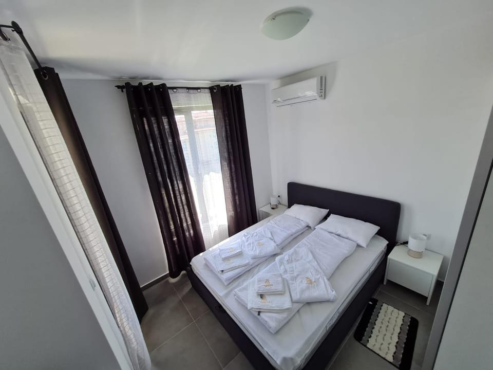 DELUXE Beach Apartment in Sveti Vlas Apartment hotel in Burgas Province