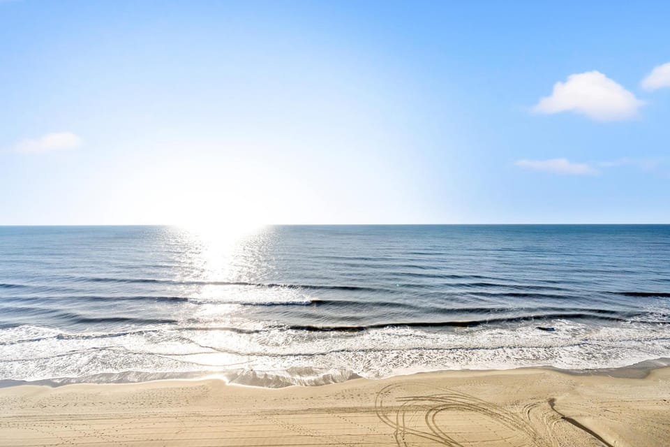 Arcadian II 11E - Oceanfront - Shore Drive Section House in South Carolina