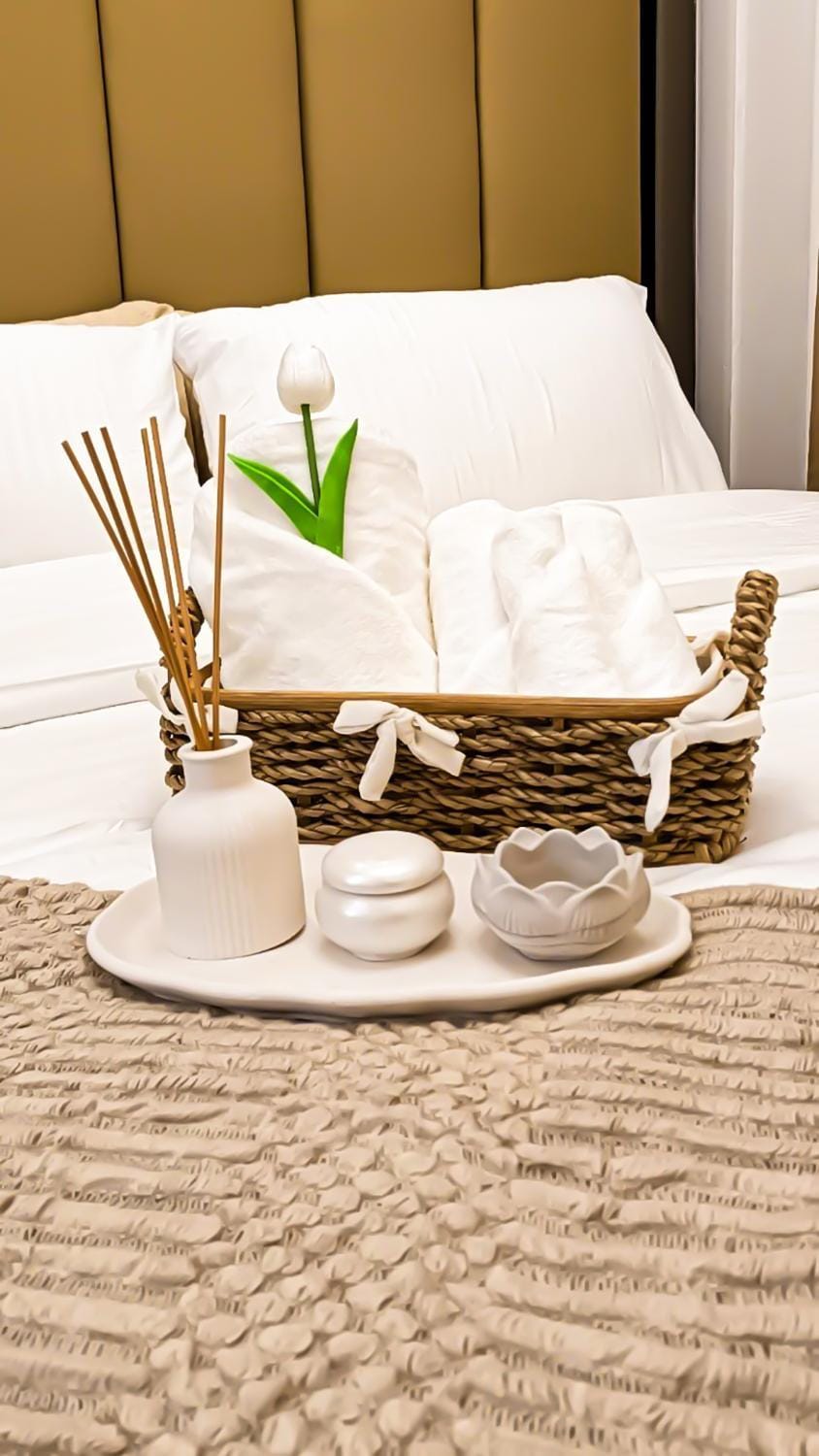 Bed, Bedroom, towels, wardrobe