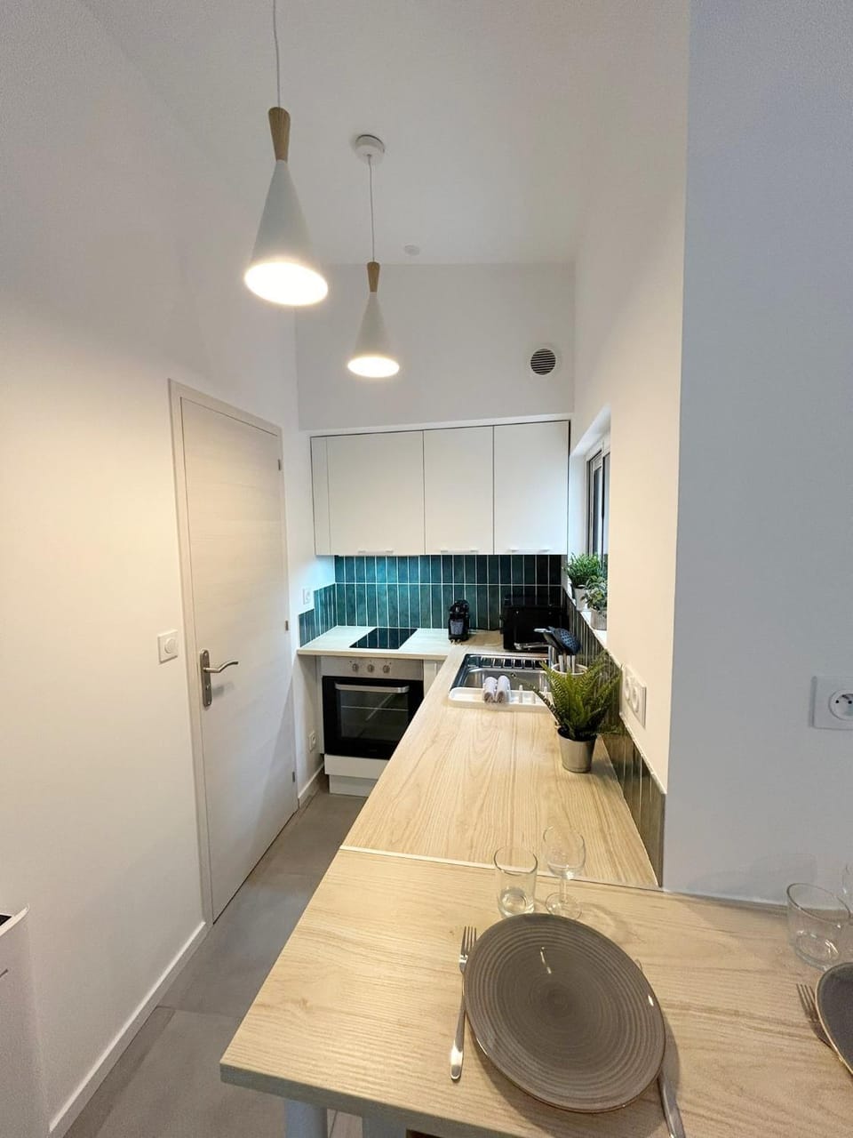 Kitchen or kitchenette, stove