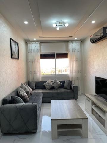 Communal lounge/ TV room, TV and multimedia, Living room, Seating area