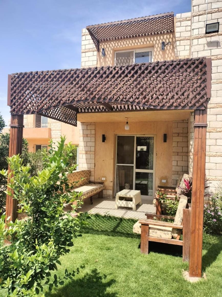 Patio, Day, Garden, Seating area, Garden view