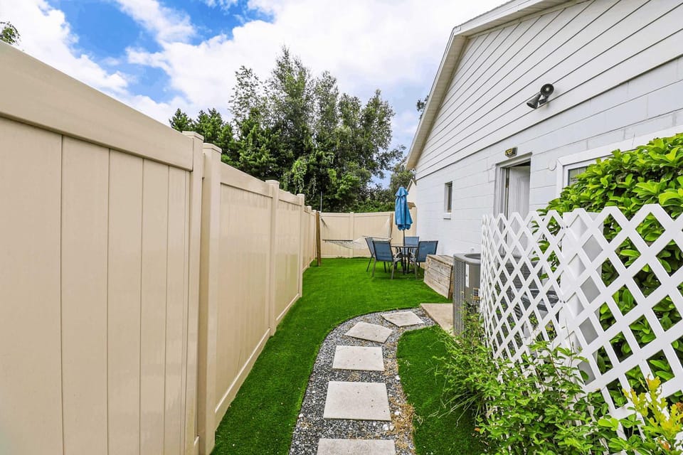 NEW5 APT NrUCF PETSOK PRIVATE patioENTRY LAUNDRY Apartment in Orlando