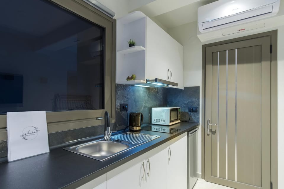 Property building, Nearby landmark, Kitchen or kitchenette, Other, Guests, Area and facilities, Area and facilities, Area and facilities, Sunrise, Sunset, bunk bed, microwave, vending machine, vending machine, VIP, VIP, VIP