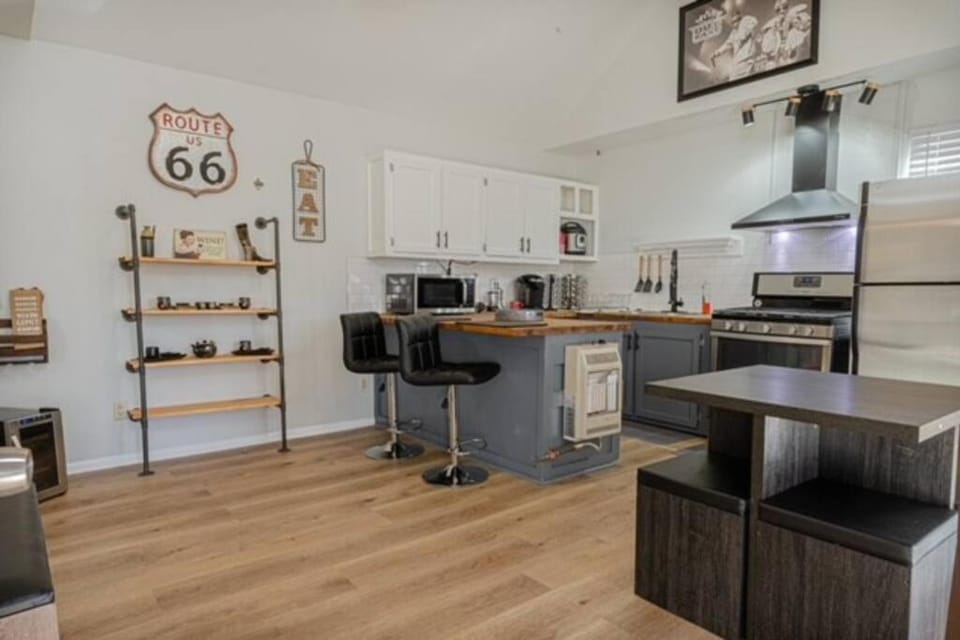 Quiet Cottage w/Grill and Patio Apartment in Columbus