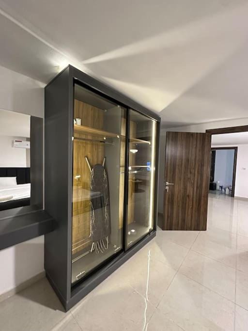 Stylish Luxe Apartment F/R 0004 Apartment in Africa