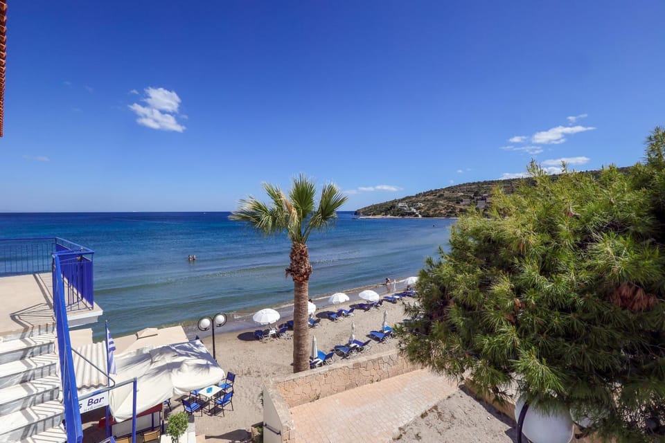 Mountain view, Sea view