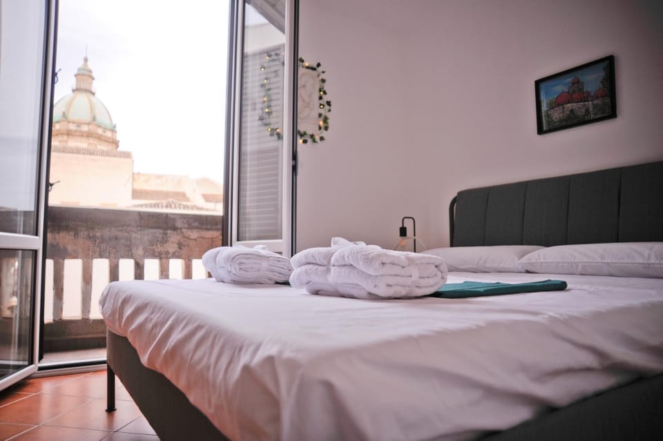 Balcony/Terrace, Photo of the whole room