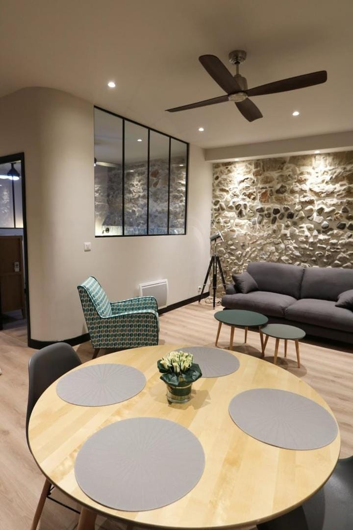 Superbe Appartement moderne au coeur du Vieux Nice Apartment in Nice